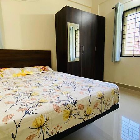 Appartamento di 225 m² con 1 camera Bangalore Esterno foto